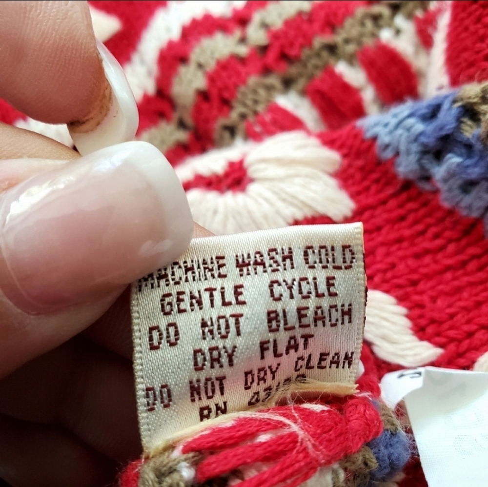 Vintage Susan Bristol Red Cream Embroidered Vest - Picture 12 of 15